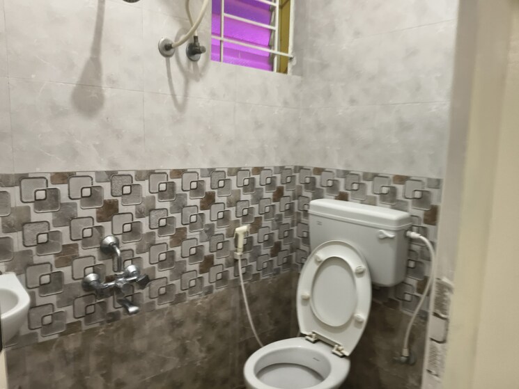 Bathroom, yemalur 1 Bedroom 600 Sq.Ft. Builder Floor In Yemalur Bangalore 8782713