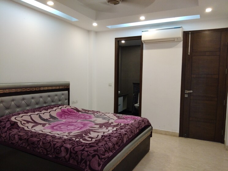 Bedroom, shivalik colony 3 Bedroom 2000 Sq.Ft. Builder Floor In Shivalik Colony Delhi 8782698