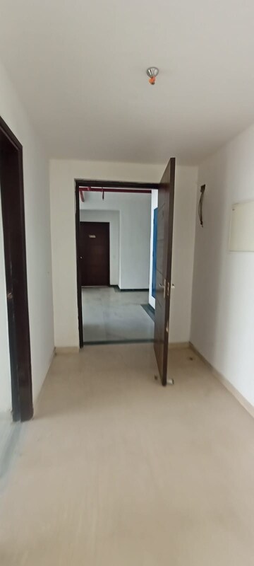 Bathroom in 3.5 BHK Apartment at Umang Winter Hills, Sector 77 – for Sale