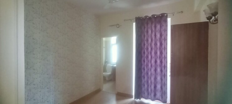 Bathroom, emaar-palm-hills 3.5 Bedroom 1450 Sq.Ft. Apartment In Sector 77 Gurgaon 8782765