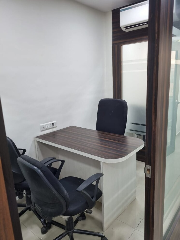 Team Area, the-crescent-business-park Commercial Office Space 596 Sq.Ft. In Sakinaka Mumbai 8782793