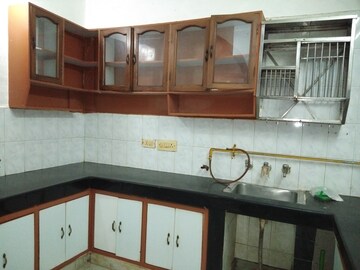Kitchen in 2.5 BHK Builder Floor at Shivalik Colony – for Rent