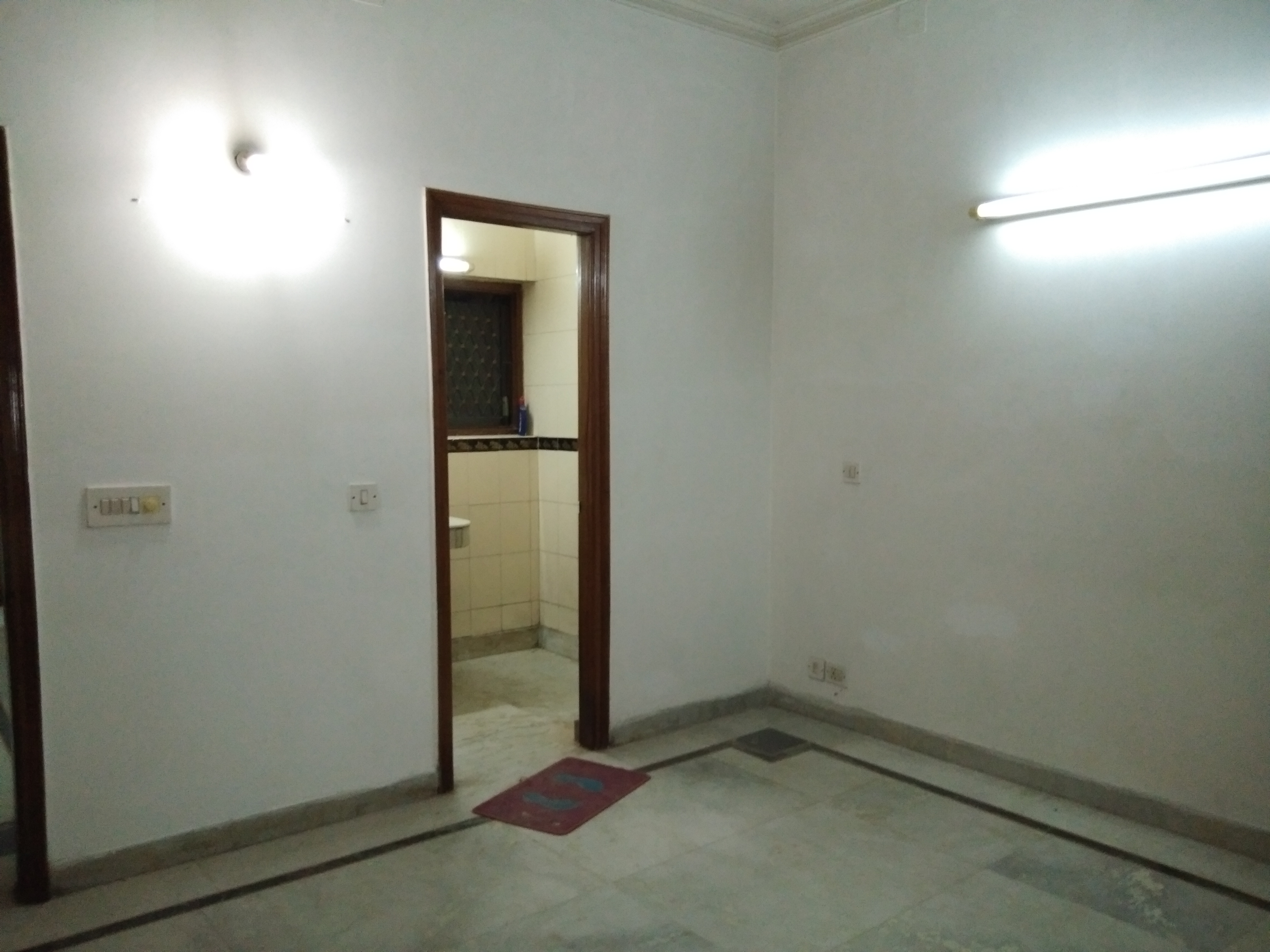 2.5 BHK + Extra Room Builder Floor For Rent in Shivalik Colony