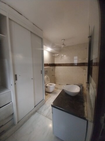 Bathroom in 3 BHK Builder Floor at Safdarjung Enclave – for Rent
