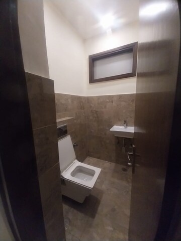 Bathroom in 3 BHK Builder Floor at Safdarjung Enclave – for Rent
