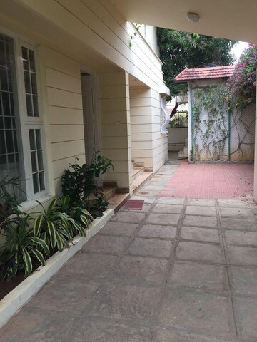 Balcony in 5 BHK Villa at Gandipet – for Rent