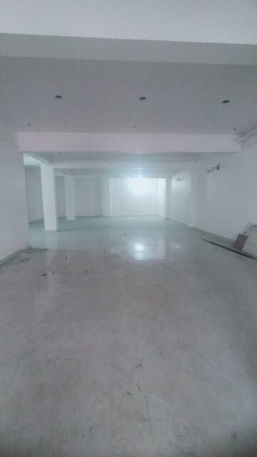 Floor Plan in  Showroom at Gomti Nagar – for Rent
