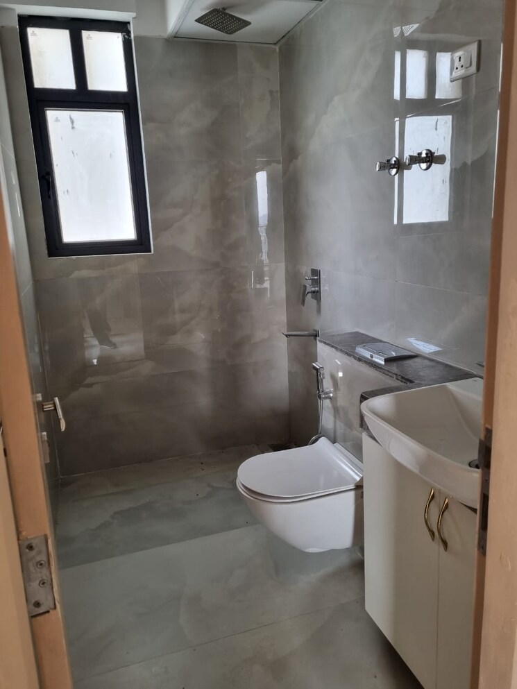 Bathroom, godrej-athena 3 Bedroom 2050 Sq.Ft. Apartment In Indiranagar Bangalore 8782852