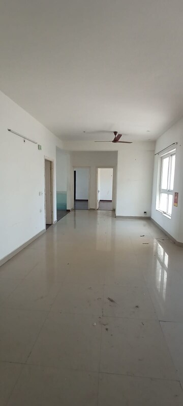 Building Lobby in 3.5 BHK Apartment at Mapsko Royale Ville, Sector 82 – for Rent