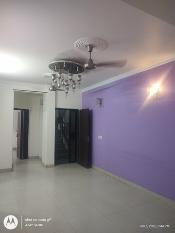 Furnished Amenities in 2 BHK Builder Floor at Mehrauli – for Rent