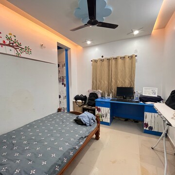 Team Area in 3 BHK Apartment at Aakriti Honey Dew, Tellapur – for Rent