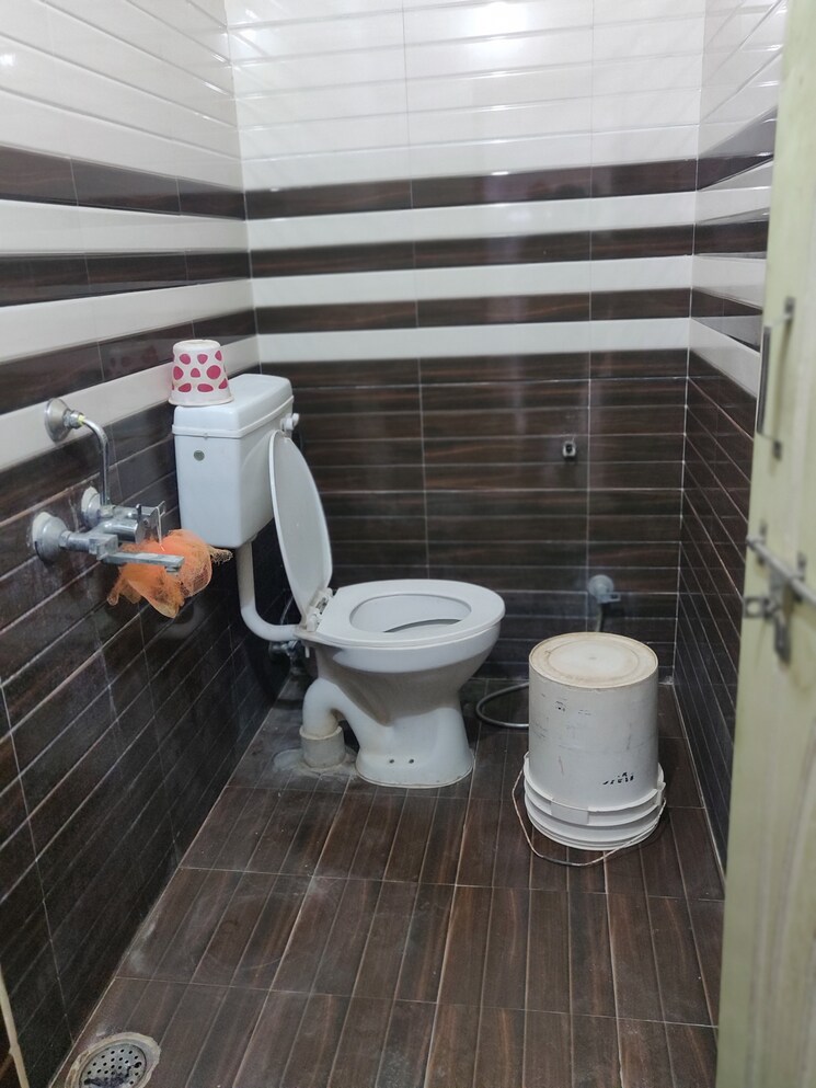 Master Bedroom, sai-teja-hs-villa-apartment 3 Bedroom 1800 Sq.Ft. Apartment In Vijayanagar Colony Hyderabad 8782878