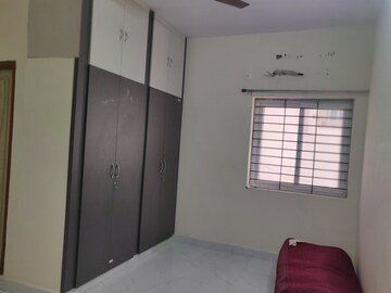 Room in 3 BHK Apartment at Sai Teja HS Villa Apartment, Vijayanagar Colony – for Rent