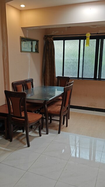Gym in 2 BHK Apartment at Vile Parle East – for Rent