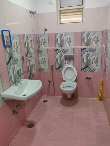 Furnished Amenities in 3 BHK Apartment at Lushes Banjara, Banjara Hills – for Rent