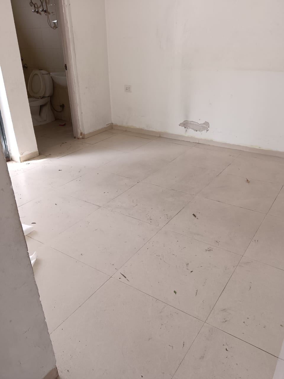 2 BHK + Extra Room 635 Sq.Ft. Apartment in ROF Ananda