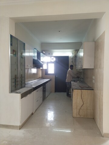 Kitchen in 4 BHK Apartment at Shri Sai Kripa Rainbow Apartments, Sector 43 – for Rent
