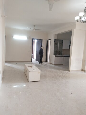 Furnished Amenities in 4 BHK Apartment at Shri Sai Kripa Rainbow Apartments, Sector 43 – for Rent