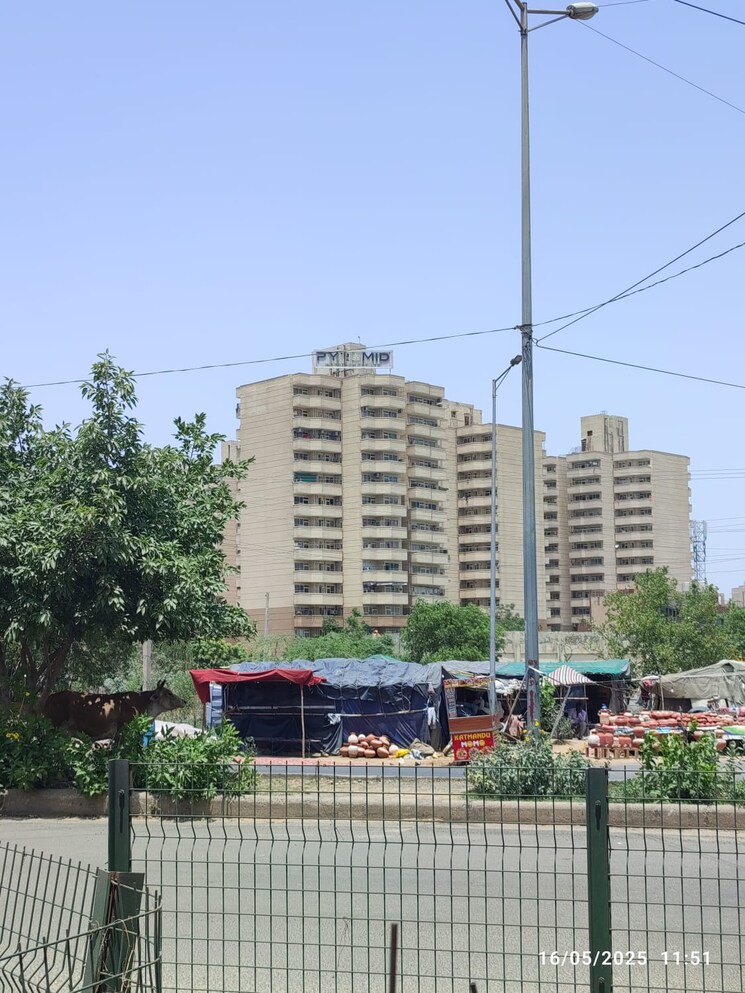 Exterior View, signature-global-proxima 2 Bedroom 665 Sq.Ft. Apartment In Sector 89 Gurgaon 8782909