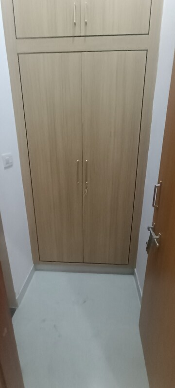 Room in 3 BHK Apartment at RHB Dwarka Residency, Mansarovar – for Rent