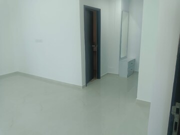Room in 3 BHK Apartment at Aliens Space Station, Tellapur – for Rent