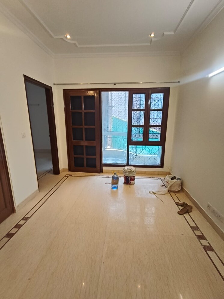 Room, safdarjung enclave 4 Bedroom 500 Sq.Yd. Builder Floor In Safdarjung Enclave Delhi 8782912