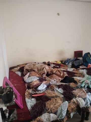 Bedroom in 2 BHK Apartment at Gardenia Gateway, Sector 75 – for Rent