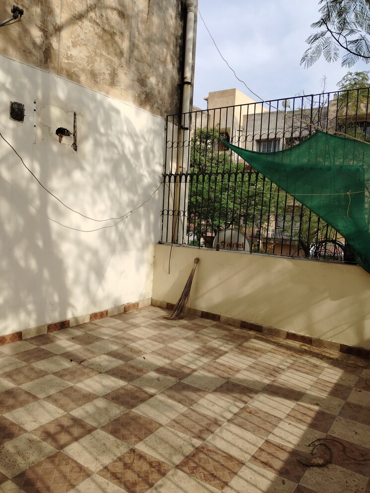 undefined, sarita-vihar-pocket-j-rwa 3 Bedroom 1650 Sq.Ft. Apartment In Sarita Vihar Delhi 8782926