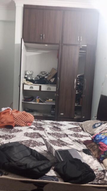 Bedroom in 3 BHK Builder Floor at Sector 46 – for Rent