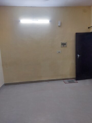 Room in 1 BHK Apartment at Aadharshila Apartment, Sarita Vihar – for Rent
