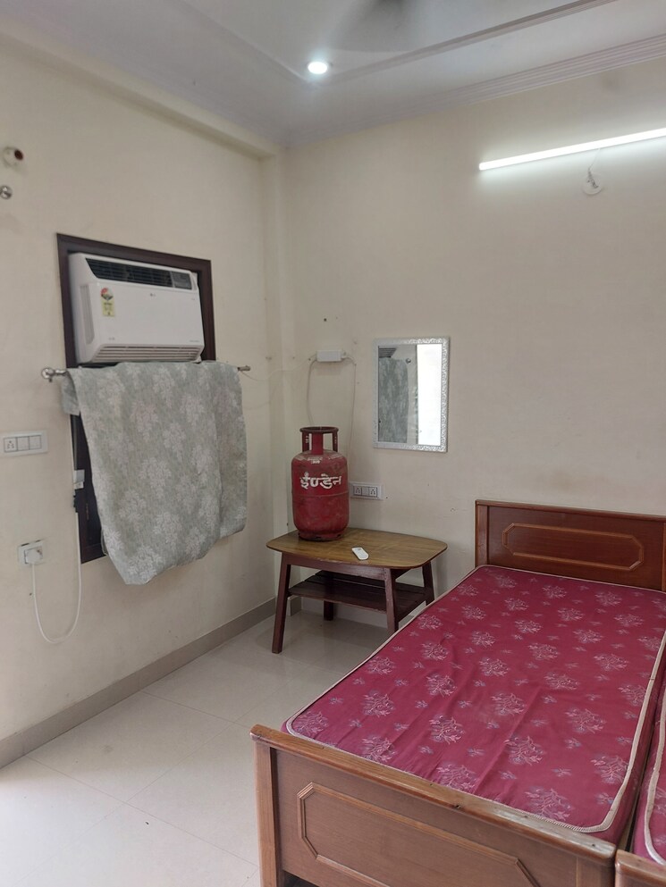 undefined, aadharshila-apartment 1 Bedroom 400 Sq.Ft. Apartment In Sarita Vihar Delhi 8782978