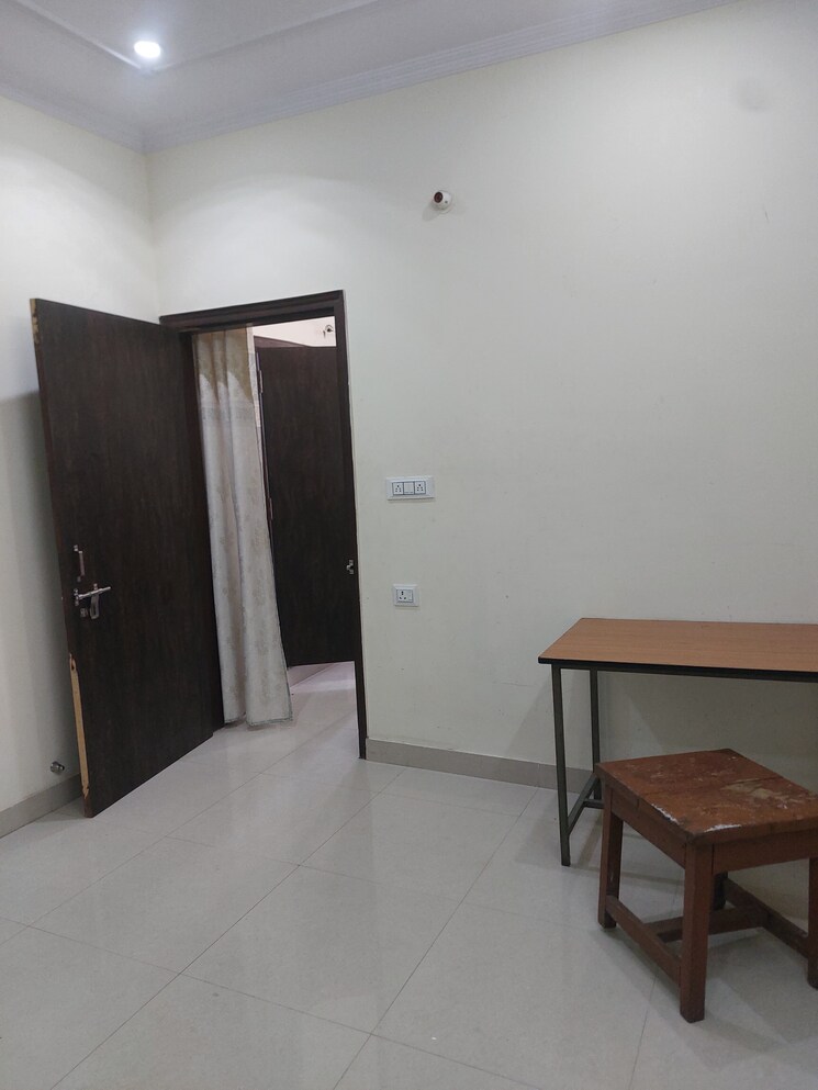 undefined, aadharshila-apartment 1 Bedroom 400 Sq.Ft. Apartment In Sarita Vihar Delhi 8782978