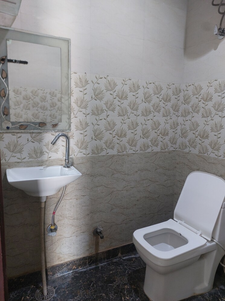Bathroom, aadharshila-apartment 1 Bedroom 400 Sq.Ft. Apartment In Sarita Vihar Delhi 8782978
