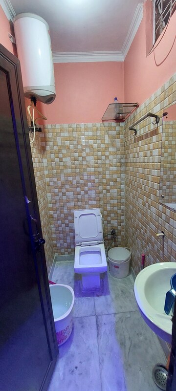 Bathroom in 1 BHK Apartment at Aadharshila Apartment, Sarita Vihar – for Rent