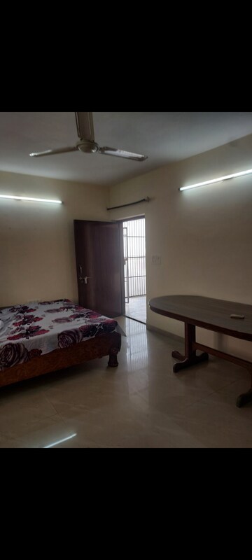 Bedroom in 1 BHK Apartment at Sarita Vihar Pocket-G RWA, Sarita Vihar – for Rent