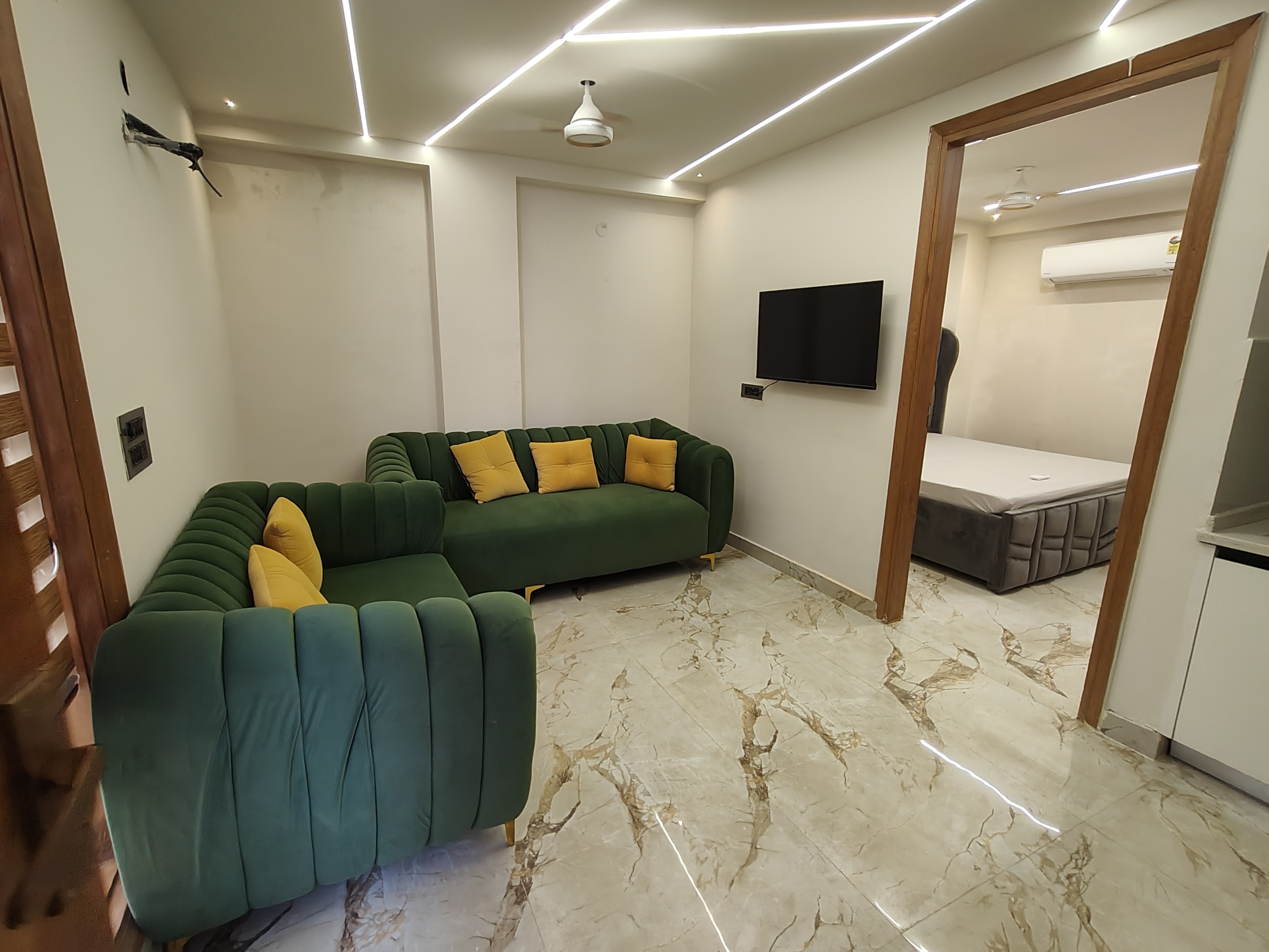 1 BHK Builder Floor For Rent in Palm Residency Chhatarpur