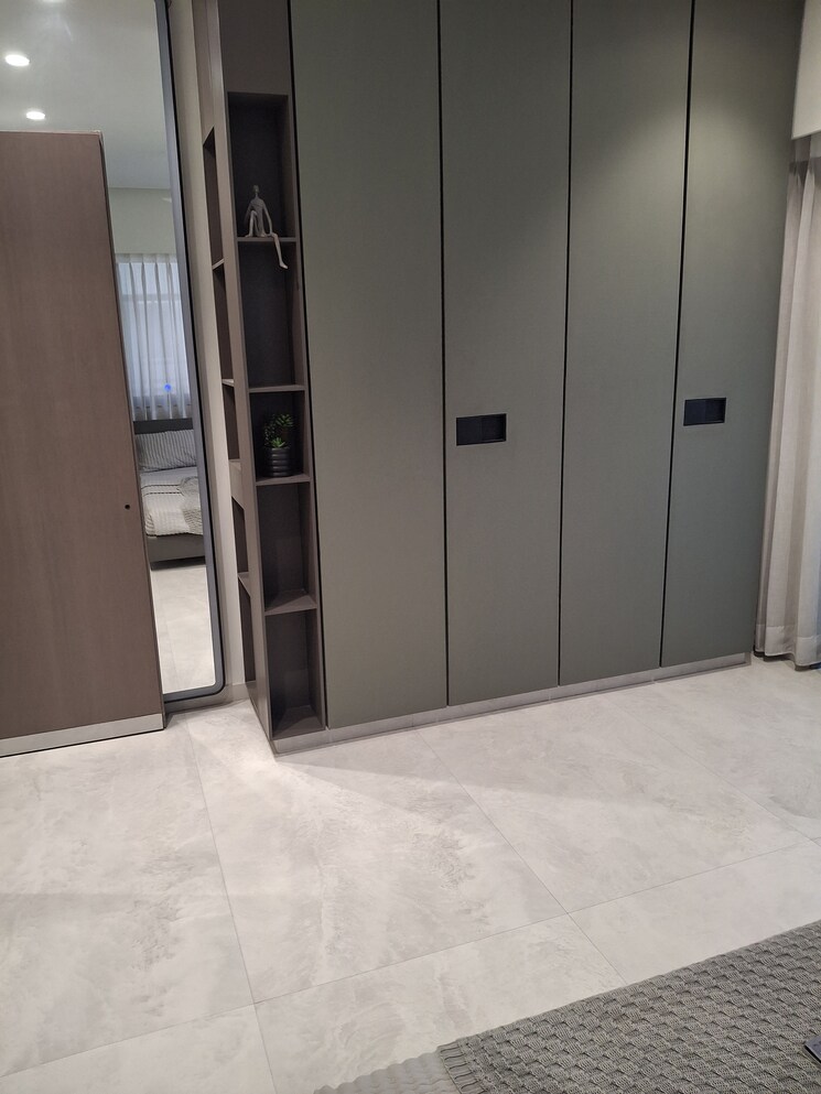 Room, vip road 4 Bedroom 3600 Sq.Ft. Apartment In Vip Road Surat 8783057