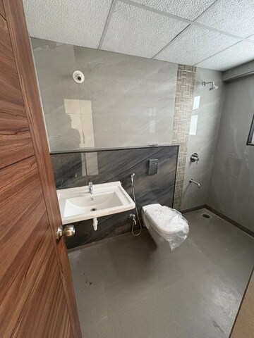 Bathroom in 1.5 BHK Apartment at Sugee Atharva, Prabhadevi – for Rent