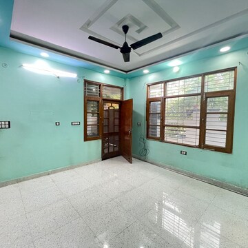 Room in 2 BHK Independent House at Gomti Nagar – for Rent