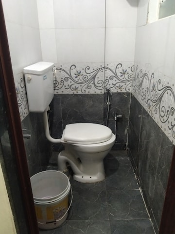 Bathroom in 1 RK Apartment at Suyog Nagar Apartment, Gokhalenagar – for Rent