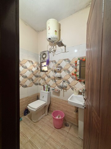 Bathroom in 1 BHK Apartment at Greater Mohali – for Rent