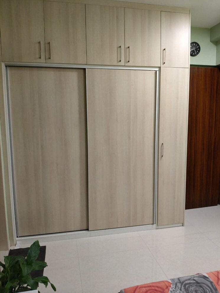 undefined, yasmin-tower 3 Bedroom 1200 Sq.Ft. Apartment In Agripada Mumbai 8783074