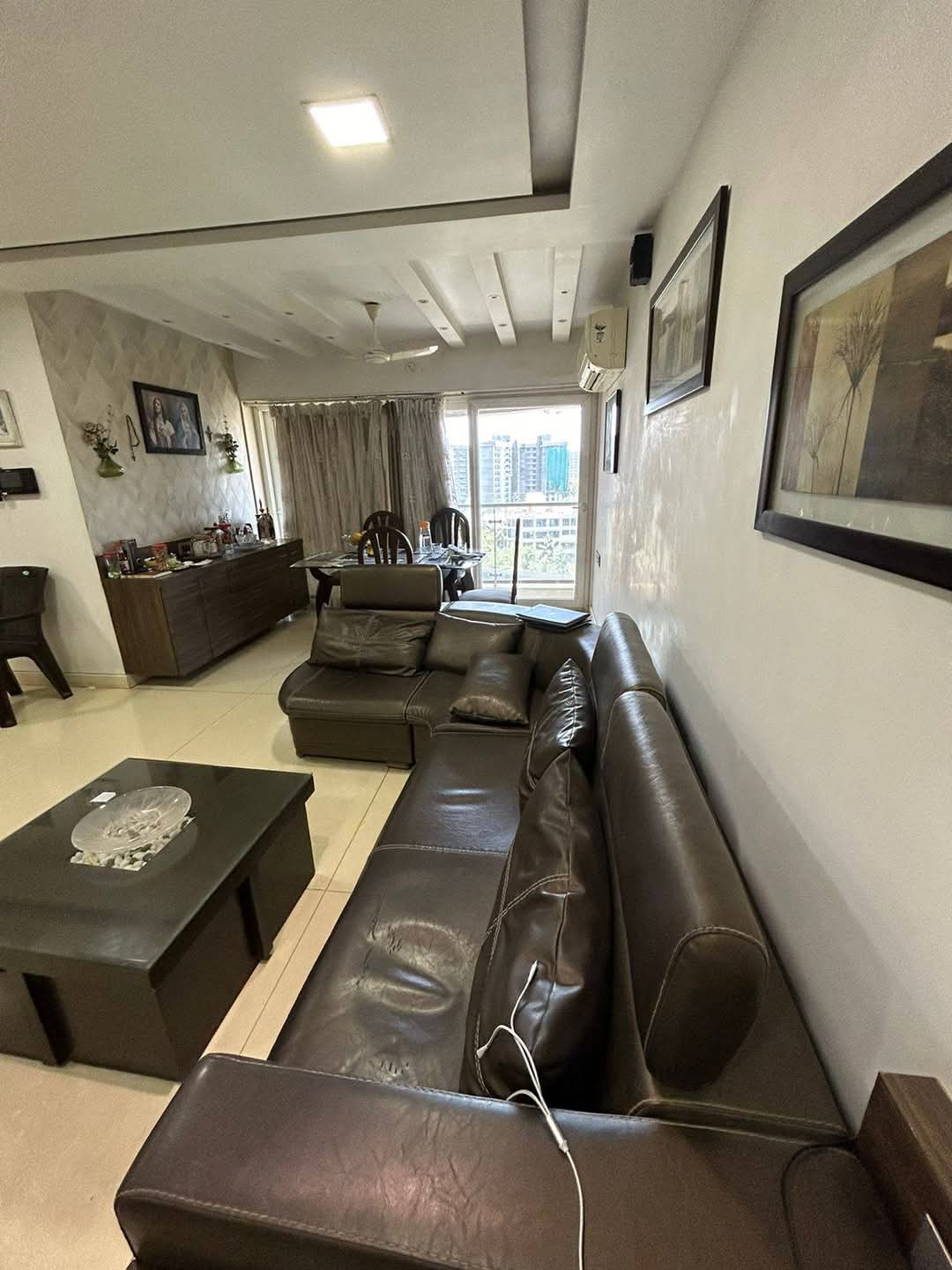 3 BHK + Extra Room 1200 Sq.Ft. Apartment in Yasmin Tower