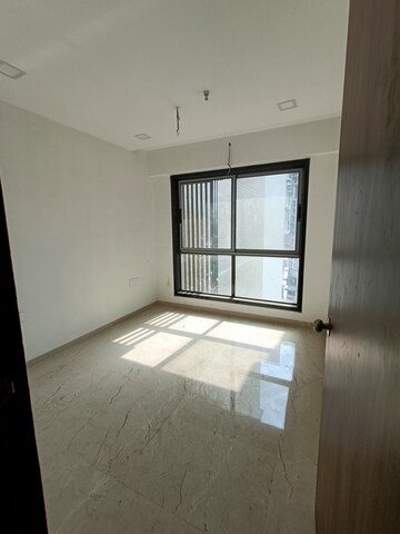 Room in 2 BHK Apartment at Neminath Nemi Bhavan, Goregaon West – for Rent