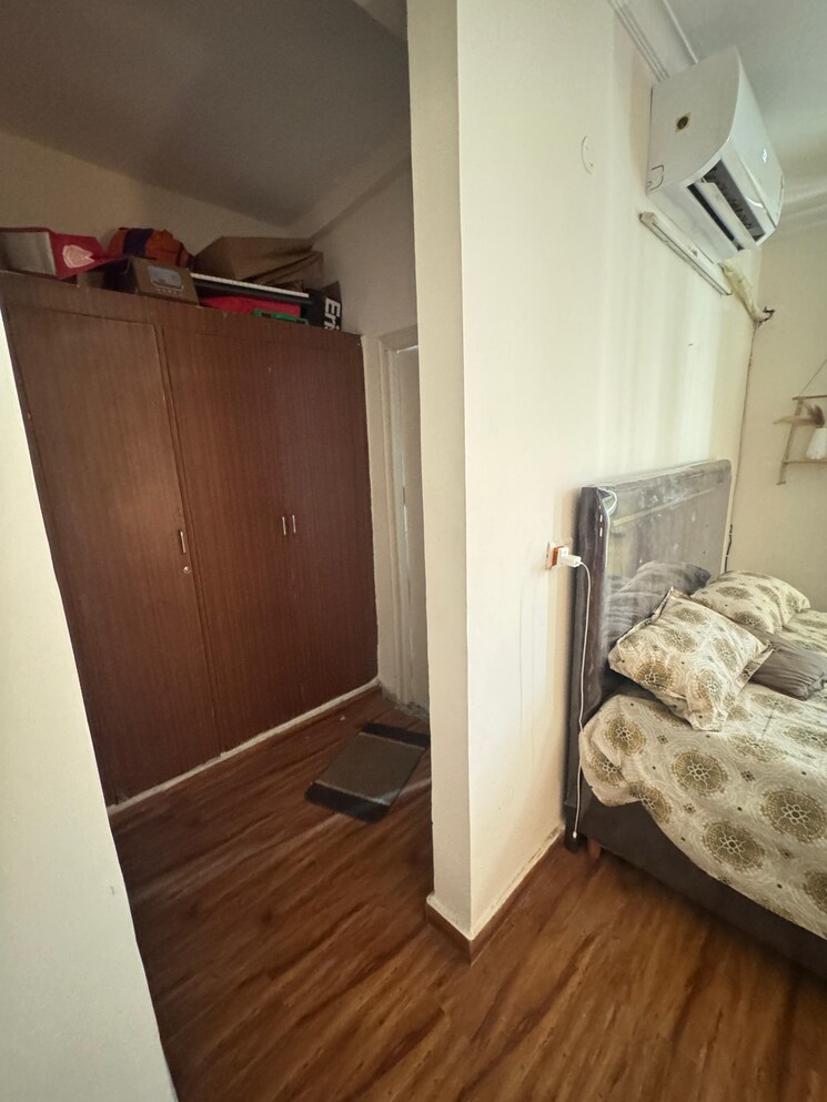 Bedroom, kharar road 1 Bedroom 600 Sq.Ft. Apartment In Kharar Road Mohali 8783112