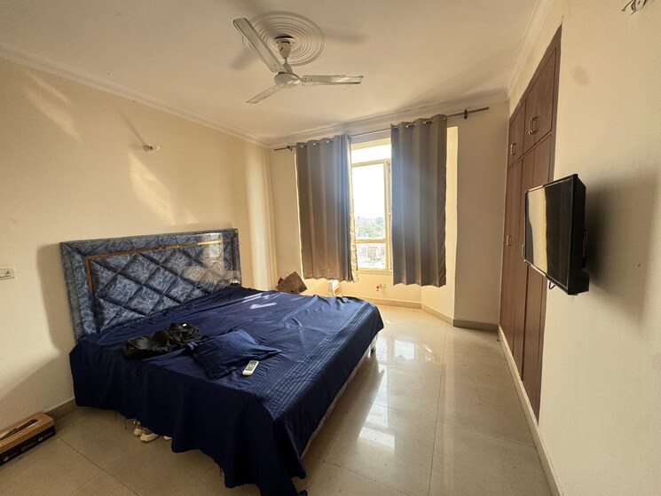 Bedroom, kharar road 1 Bedroom 600 Sq.Ft. Apartment In Kharar Road Mohali 8783112