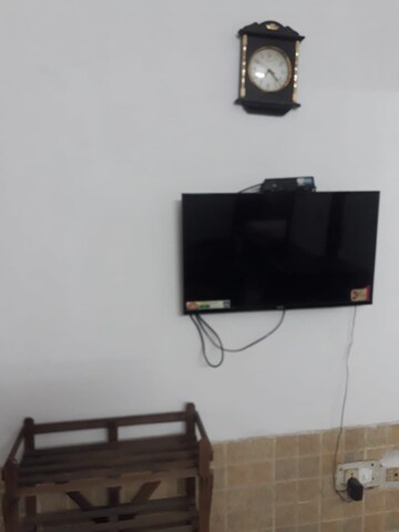 Furnished Amenities in 2 BHK Builder Floor at Khirki Extension – for Rent