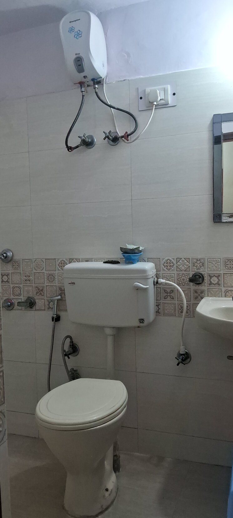 Bathroom, sarita vihar 1 RK 450 Sq.Ft. Apartment In Sarita Vihar Delhi 8783138