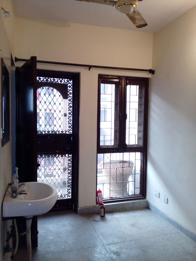 Other, molarband 1 Bedroom 516 Sq.Ft. Apartment In Molarband Delhi 8783152