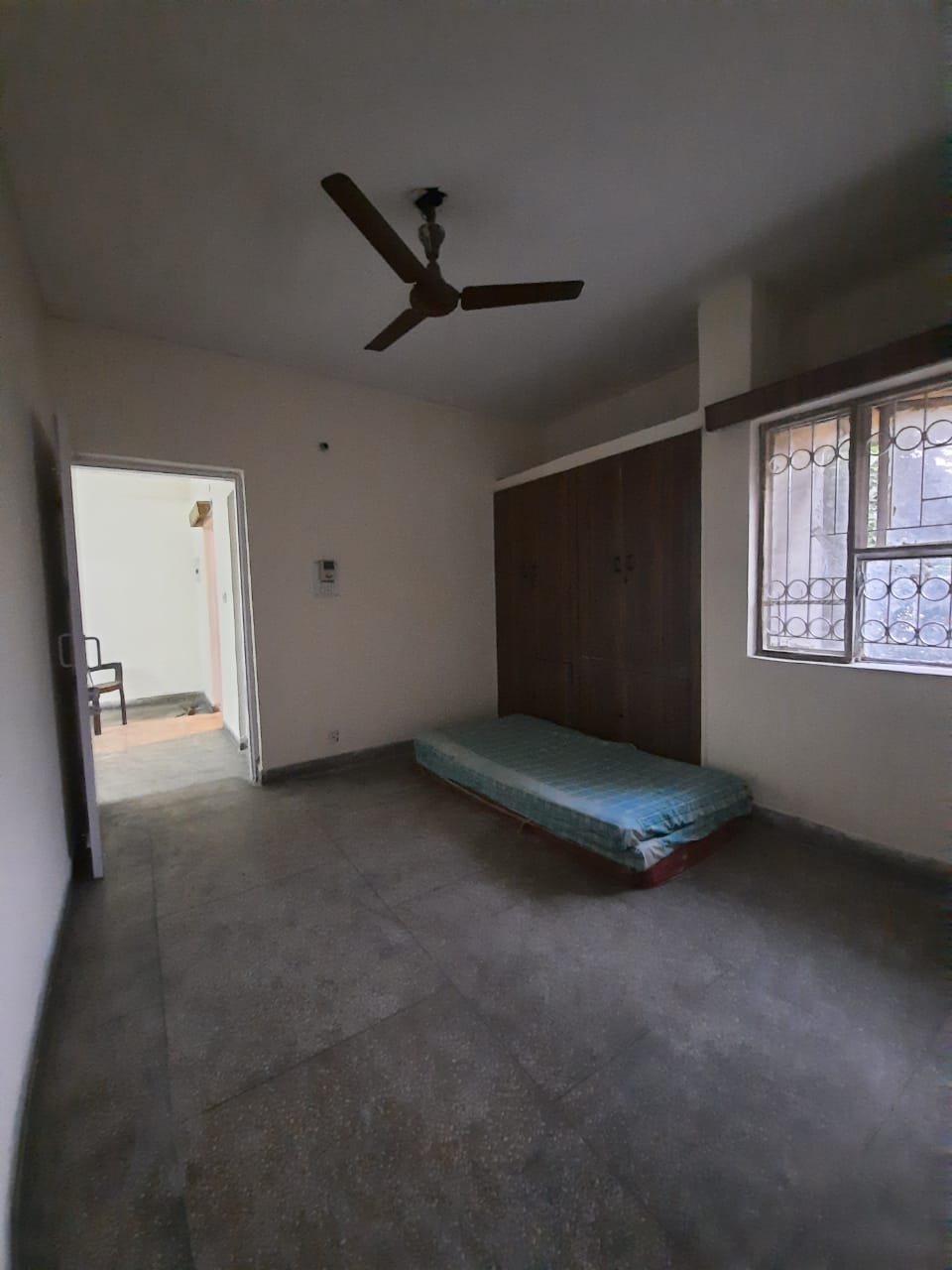 2 BHK Apartment For Sale in Sarita Vihar Pocket-J RWA
